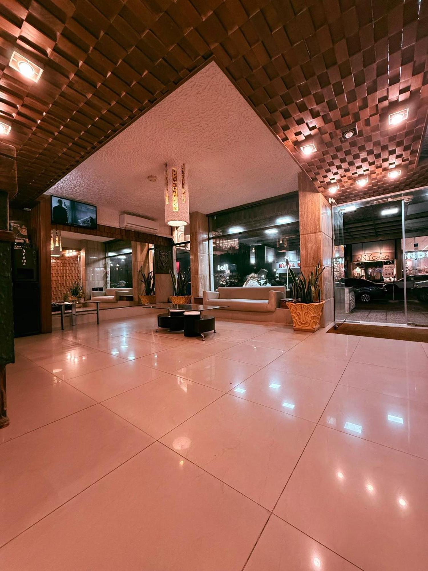 Punta Del Este Shelton Hotel Bagian luar foto